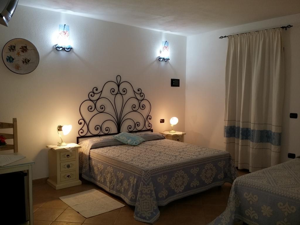 Bed & Breakfast Mare Isole Ла-Маддалена Экстерьер фото